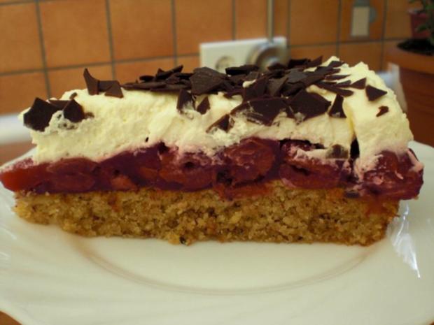 Nuss-Kirsch-Sahnetorte - Rezept mit Bild - kochbar.de