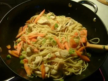 Gebratene Nudeln curry - Rezept