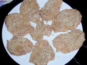 Filet-Schnitzelchen mit einer Nusspanade und Broccoli-Basmatireis - Rezept - Bild Nr. 4