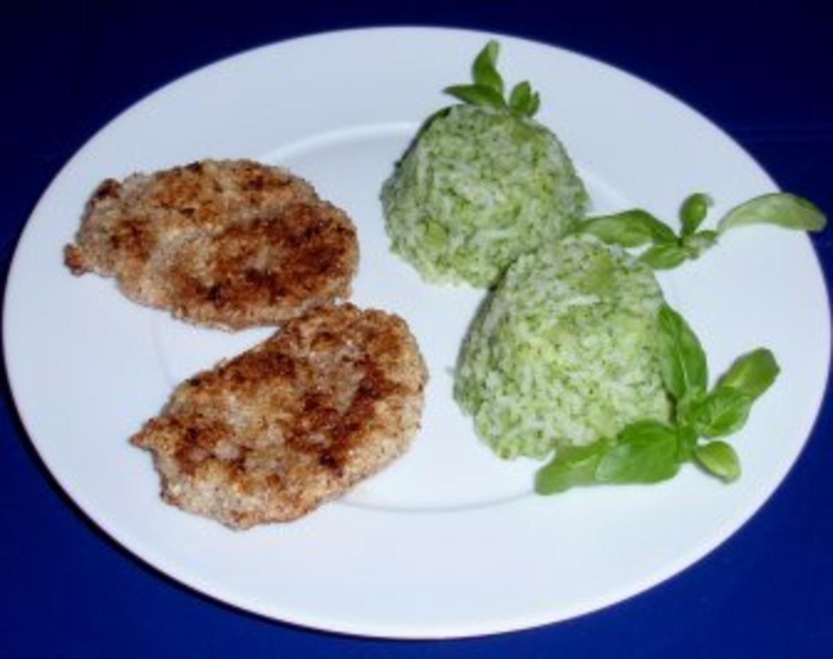 Filet-Schnitzelchen mit einer Nusspanade und Broccoli-Basmatireis - Rezept - Bild Nr. 7