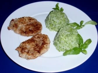 Filet-Schnitzelchen mit einer Nusspanade und Broccoli-Basmatireis - Rezept - Bild Nr. 7