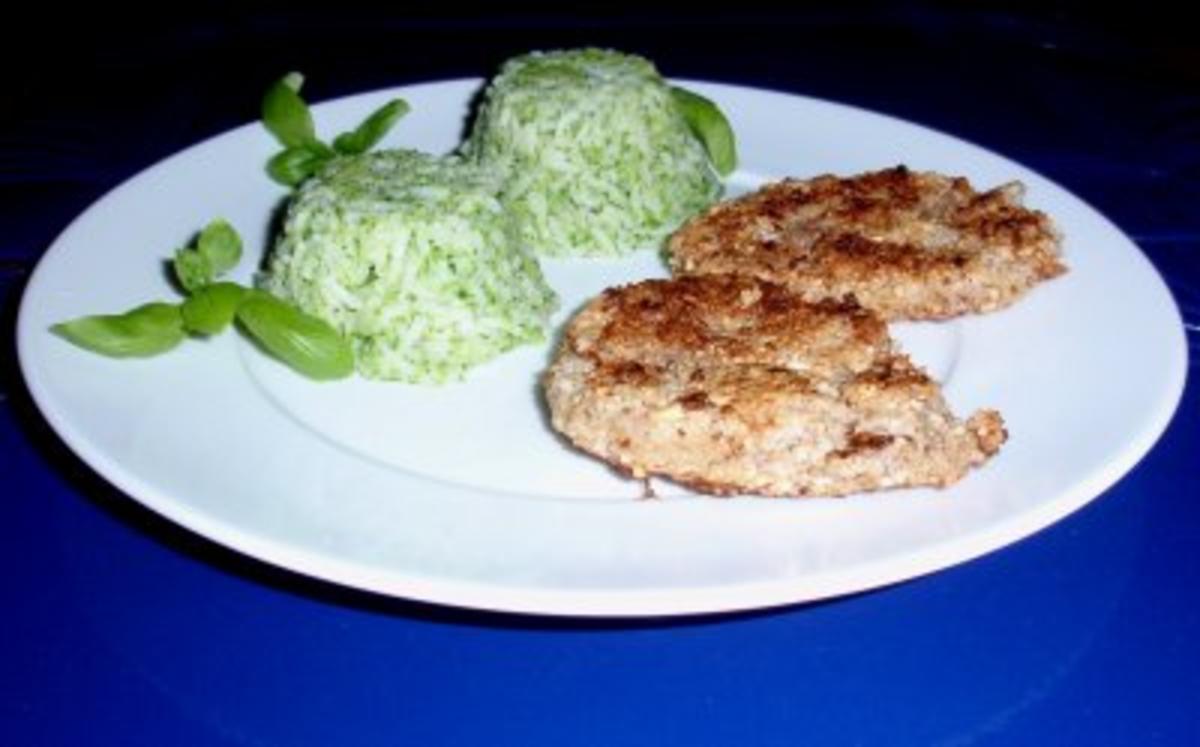 Filet-Schnitzelchen mit einer Nusspanade und Broccoli-Basmatireis - Rezept - Bild Nr. 8