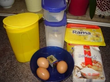 Rezept: Kuchen + Torten : Hefe-Schneckenkuchen mit 2 Füllungen Bild Nr. 2 Kuchen + Torten : Hefe-Schneckenkuchen mit 2 Füllungen - Rezept - Bild Nr. 2