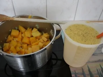 Kürbis-Weinrahm-Suppe - Rezept - Bild Nr. 4