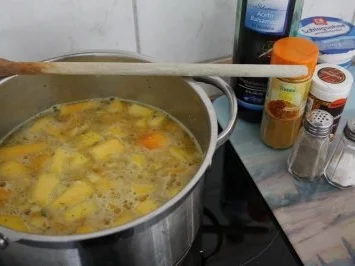 Kürbis-Weinrahm-Suppe - Rezept - Bild Nr. 5