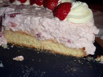 Torten: Erdbeerquarktorte - Rezept - Bild Nr. 8