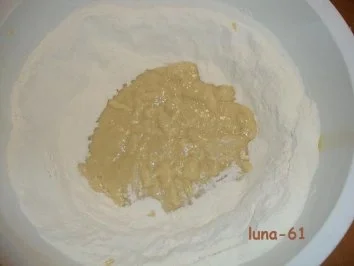 SCHIACCIATA ALL'UVA - Toskanische Weintraubentorte - Rezept - Bild Nr. 4