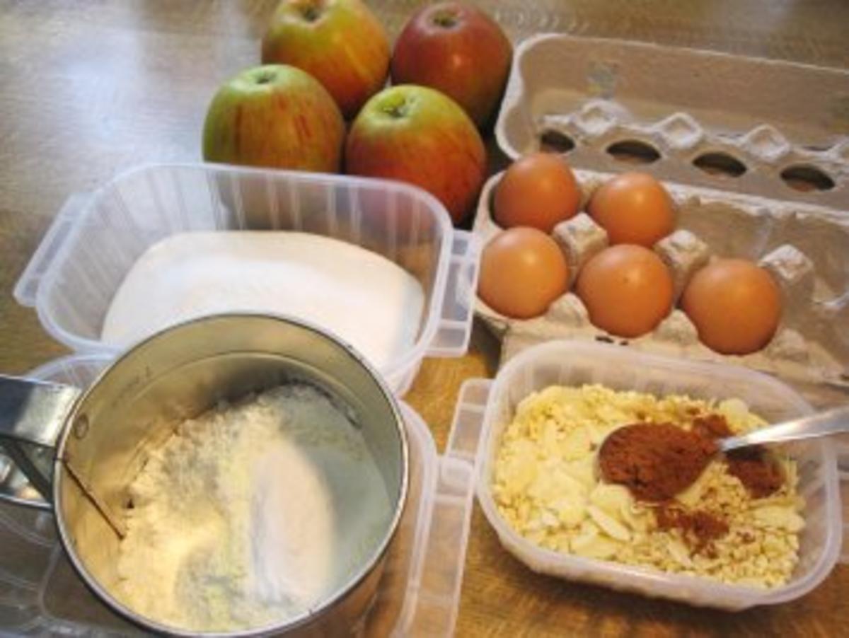 Apfelkuchen mit Zimt und Mandeln - Rezept - Bild Nr. 2