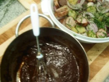 Rezept: Thüringer Rostbratwurstsalat Bild Nr. 6 Thüringer Rostbratwurstsalat - Rezept - Bild Nr. 6