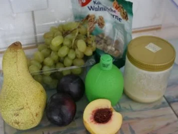 Rezept: Obstsalat "Herbstsonne" Bild Nr. 2 Obstsalat "Herbstsonne" - Rezept - Bild Nr. 2