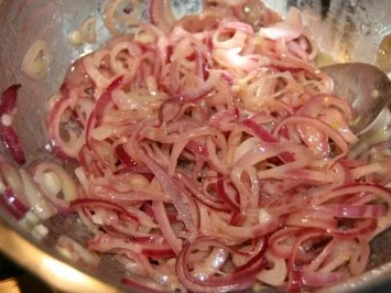 Salat: Zwiebelsalat mit Radiccio und Käse - Rezept - Bild Nr. 4