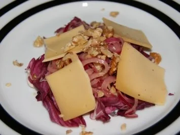 Salat: Zwiebelsalat mit Radiccio und Käse - Rezept - Bild Nr. 7