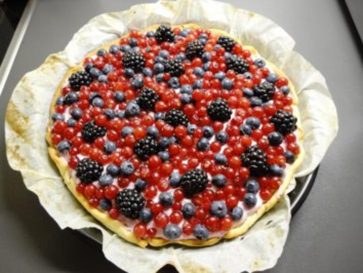 Bilder für Beeren-Frischkäse-Tarte - Rezept