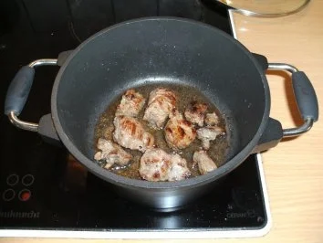 Rezept: Fleisch: Fledermaus-Gulasch Bild Nr. 5 Fleisch: Fledermaus-Gulasch - Rezept - Bild Nr. 5