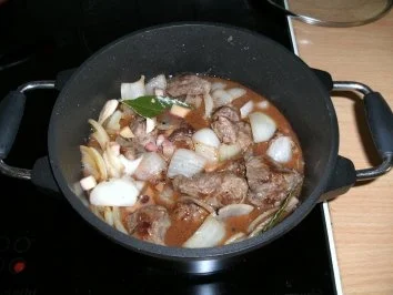 Rezept: Fleisch: Fledermaus-Gulasch Bild Nr. 7 Fleisch: Fledermaus-Gulasch - Rezept - Bild Nr. 7