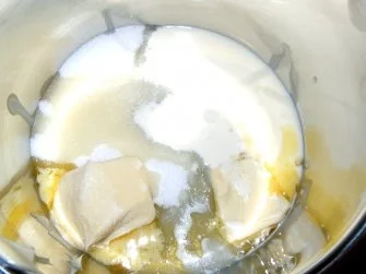 Rezept: Melonen-Blätterteig-Türmchen mit süssem Pesto Bild Nr. 2 Melonen-Blätterteig-Türmchen mit süssem Pesto - Rezept - Bild Nr. 2