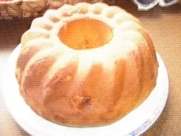 Rezept: Nuss-Marzipan-Kranz - Rosa Bild Nr. 4 Nuss-Marzipan-Kranz - Rosa - Rezept - Bild Nr. 4