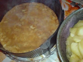 Rezept: Apfel-Zimt-Torte Bild Nr. 16 Apfel-Zimt-Torte - Rezept - Bild Nr. 16