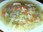 Nudelsuppe mit Hähnchenfleisch und Mägen - Rezept