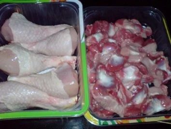 Rezept: Nudelsuppe mit Hähnchenfleisch und Mägen Bild Nr. 4 Nudelsuppe mit Hähnchenfleisch und Mägen - Rezept - Bild Nr. 4