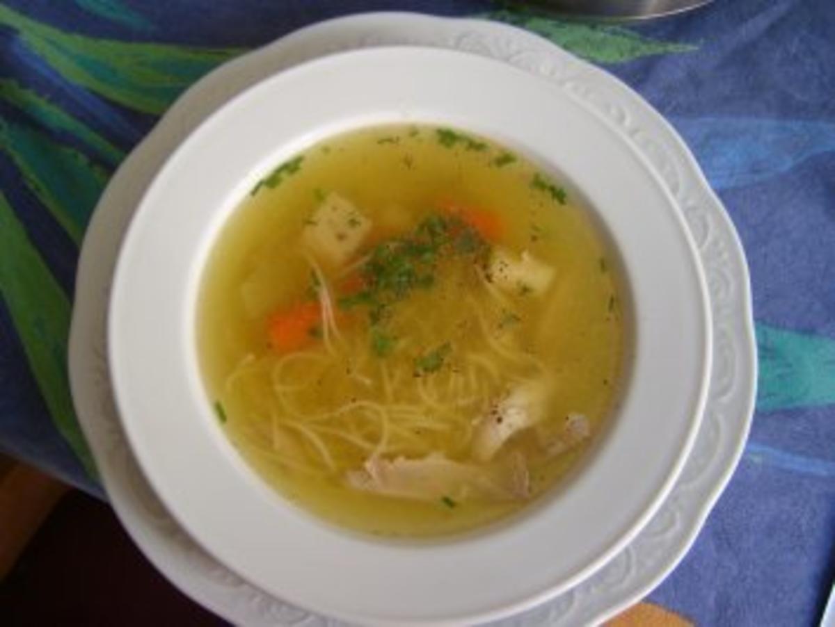 Hühnersuppe ala Oma (südländisch) - Rezept - Bild Nr. 2