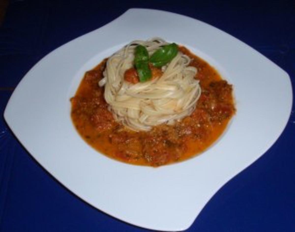 Spaghetti mit Tomaten-Basilikum-Soße - Rezept - Bild Nr. 9