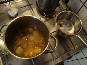 Rezept: Champignon Schaumsuppe Bild Nr. 2 Champignon Schaumsuppe - Rezept - Bild Nr. 2