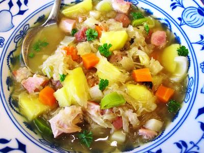 Sauerkrautsuppe - vom Eisbein ... - Rezept - Bild Nr. 4002