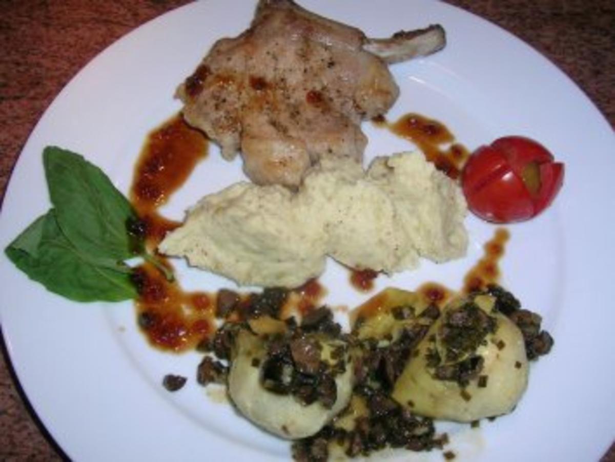Iberico Schweine-Kotelett mit Kartoffel-Mandel-Püree und Artischocken - Rezept - Bild Nr. 2