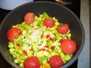 Rezept: Gemüsecremsuppe mit Basilikumnote Bild Nr. 7 Gemüsecremsuppe mit Basilikumnote - Rezept - Bild Nr. 7