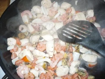 Rezept: Paella nach Holger's Art Bild Nr. 3 Paella nach Holger's Art - Rezept - Bild Nr. 3