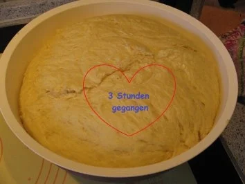 Rezept: Stollen- Rosinen pur Bild Nr. 5 Stollen- Rosinen pur - Rezept - Bild Nr. 5