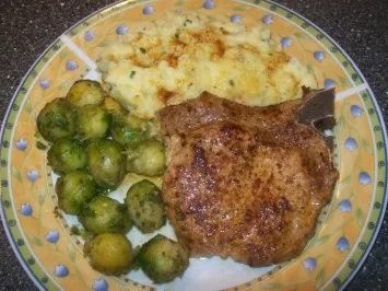 Kotelett - Rosenkohl - Kartoffelpüree - Rezept - Bild Nr. 8