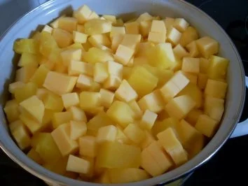 Kürbis-Suppe ... alle Jahre wieder ;) - Rezept - Bild Nr. 3