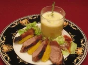 Entenbrust in Calvados glasiert an Gemüsecreme mit Thymianschaum - Rezept