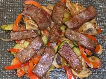 Rezept: Leber auf Gemüsebett Leber auf Gemüsebett - Rezept