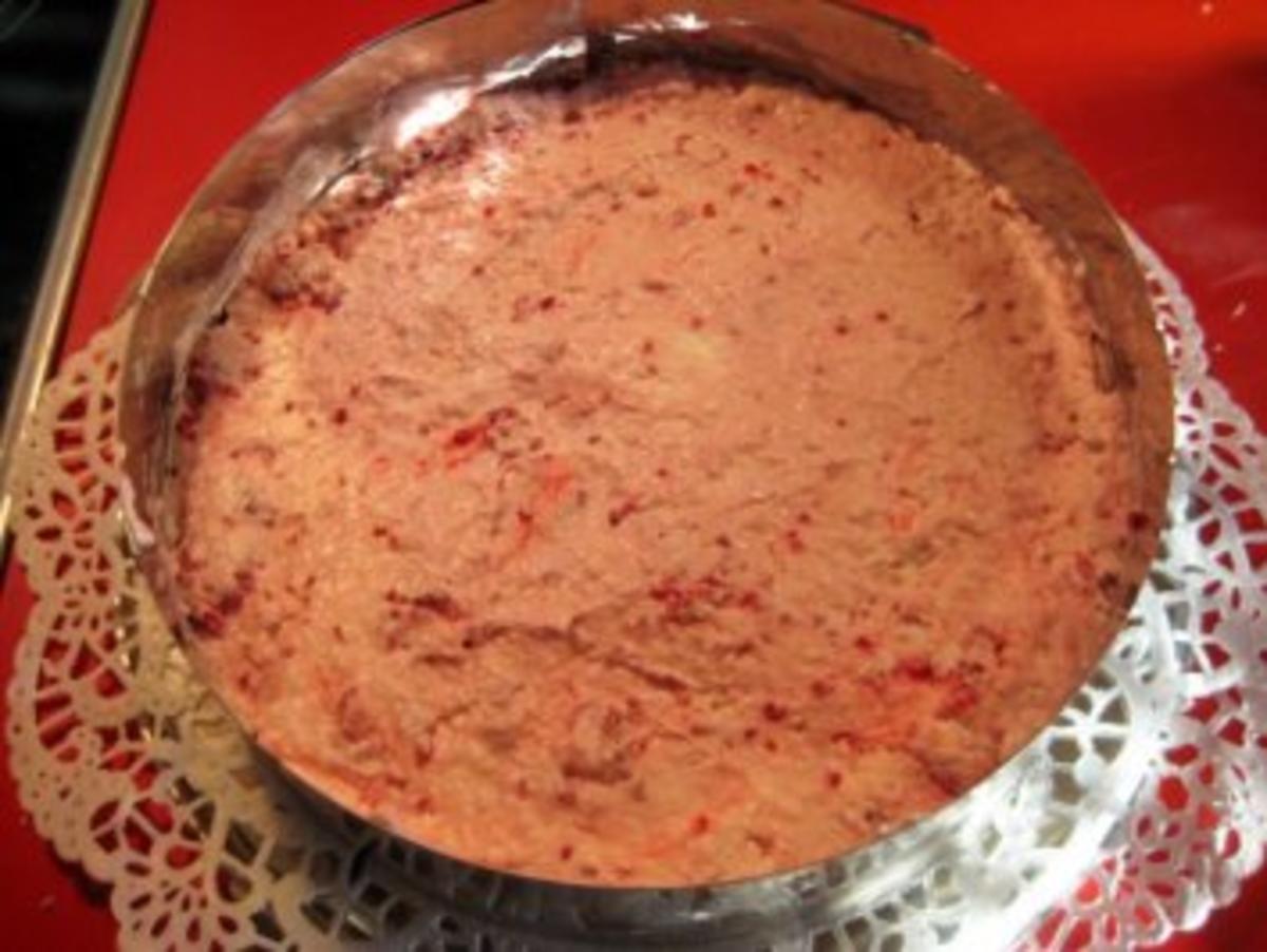 Himbeer- Sahne - Torte - Rezept - Bild Nr. 9