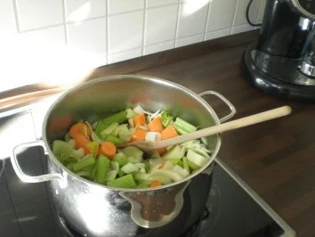 Unsere Gemüsebrühe - Rezept - Bild Nr. 4