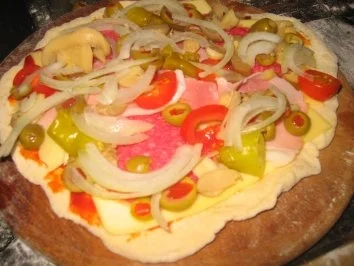 Pizza: Pizza auf neuem Pizzastein... - Rezept - Bild Nr. 3