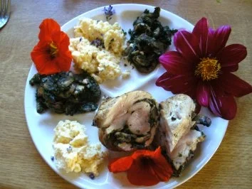 Rezept: Putenbrust- Rouladen.. mit Champinons-Petersilie-Füllung Bild Nr. 5 Putenbrust- Rouladen.. mit Champinons-Petersilie-Füllung - Rezept - Bild Nr. 5