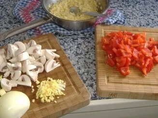 Bulgur-Pfanne mit Hühnchen und Gemüse - Rezept - Bild Nr. 2