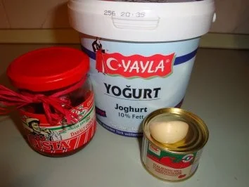 Rezept: Röhrennudeln mit Rinderhack & Joghurt-Knoblauch-Sauce Bild Nr. 6 Röhrennudeln mit Rinderhack & Joghurt-Knoblauch-Sauce - Rezept - Bild Nr. 6