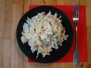 Rezept: Zwiebel-Apfel-Paprikasalat Zwiebel-Apfel-Paprikasalat - Rezept