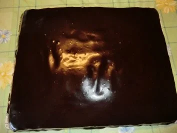 Rezept: *** Buttercreme - Schnittchen mit Schoko - Rumguß *** Bild Nr. 3 *** Buttercreme - Schnittchen mit Schoko - Rumguß *** - Rezept - Bild Nr. 3