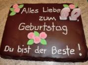 *** Buttercreme - Schnittchen mit Schoko - Rumguß *** - Rezept