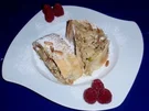 Apfelstrudel mit verschiedenen Nüssen und Quark - Rezept