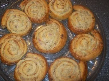 Blätterteig - Schnecken mit Thunfischcreme - Rezept