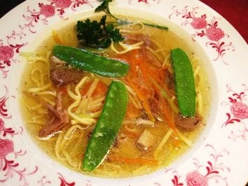 Rezept: Julienne-Süppchen vom Entenklein Bild Nr. 7 Julienne-Süppchen vom Entenklein - Rezept - Bild Nr. 7