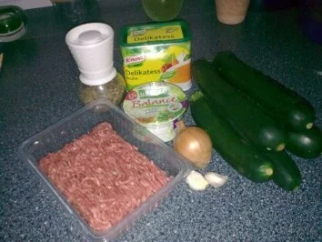 Rezept: Zucchini-Hack-Pfanne mit Frischkäse Bild Nr. 2 Zucchini-Hack-Pfanne mit Frischkäse - Rezept - Bild Nr. 2