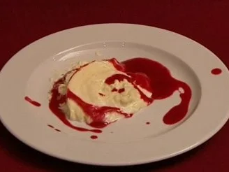 Bayrische Créme mit Himbeeren (Sebastian Rohrbach) - Rezept